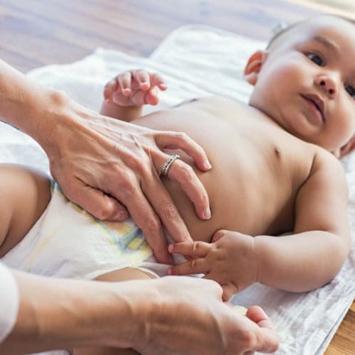Como saber se o cocô do bebê está normal?